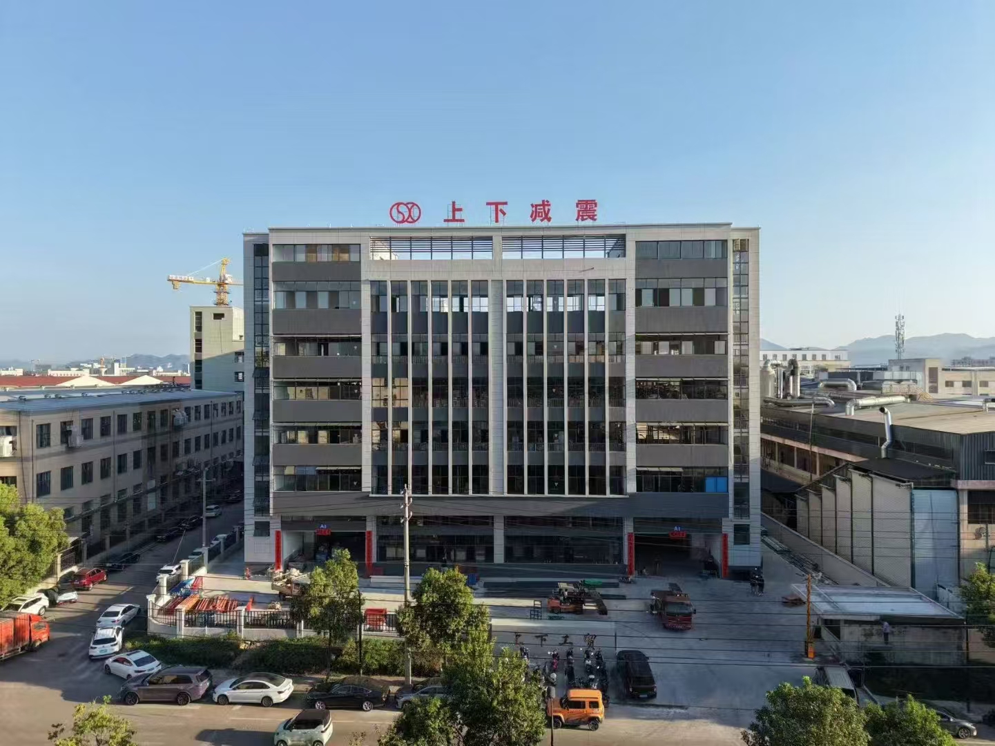 Výbušné! Bola odhalená nová šesťposchodová továreň s kapacitou 18 000 ㎡!